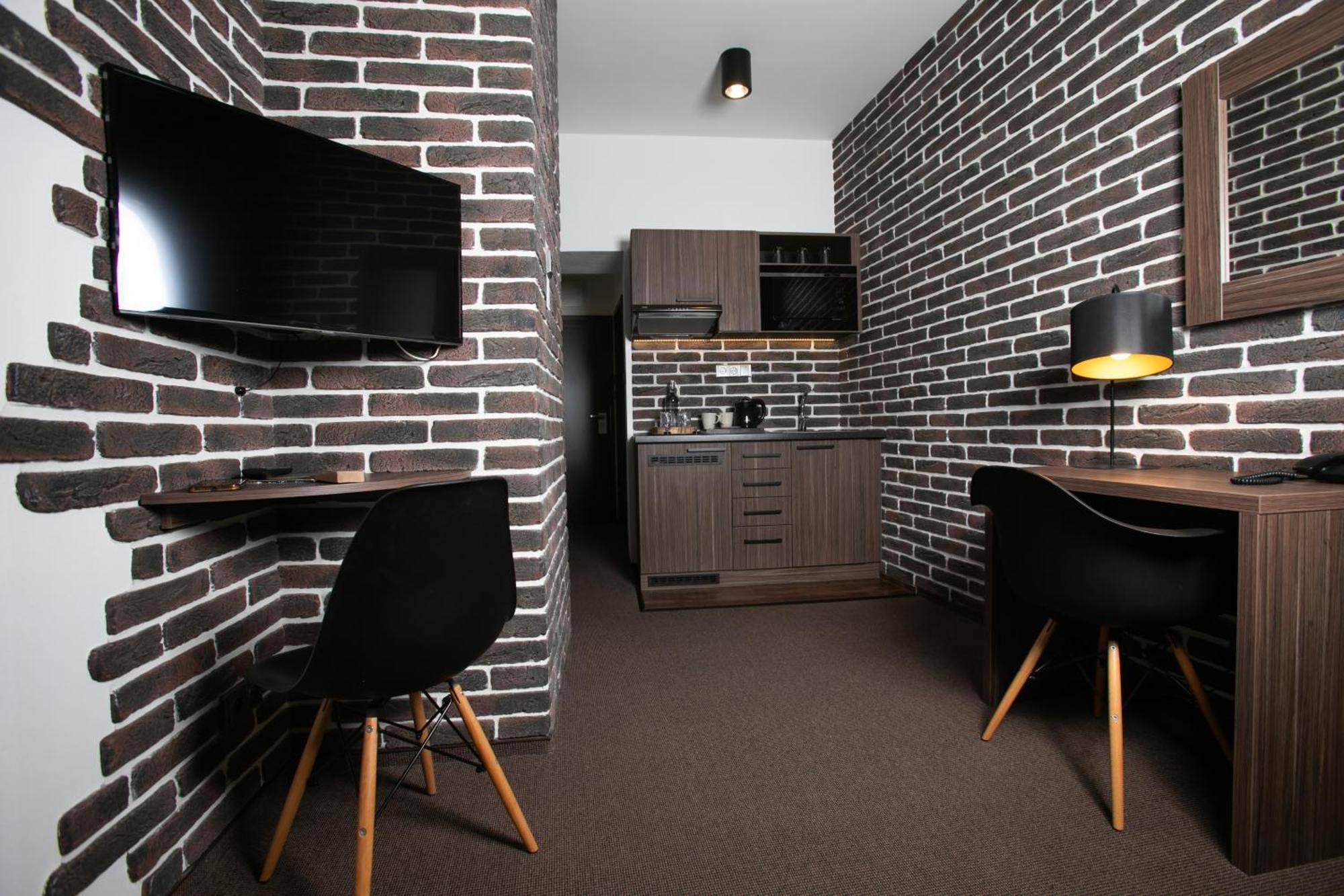 Penzion U Kubesa - Adults Only Kroměříž Rum bild